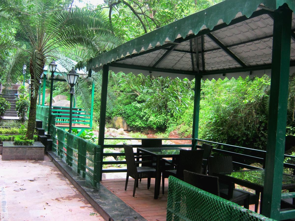 Savoy Greens Hotel Kasauli Exterior foto