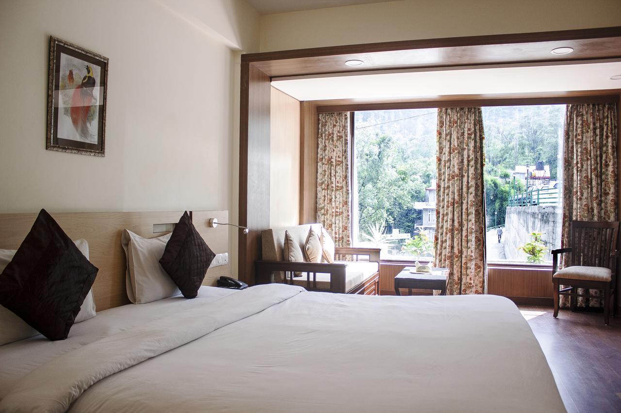 Savoy Greens Hotel Kasauli Exterior foto